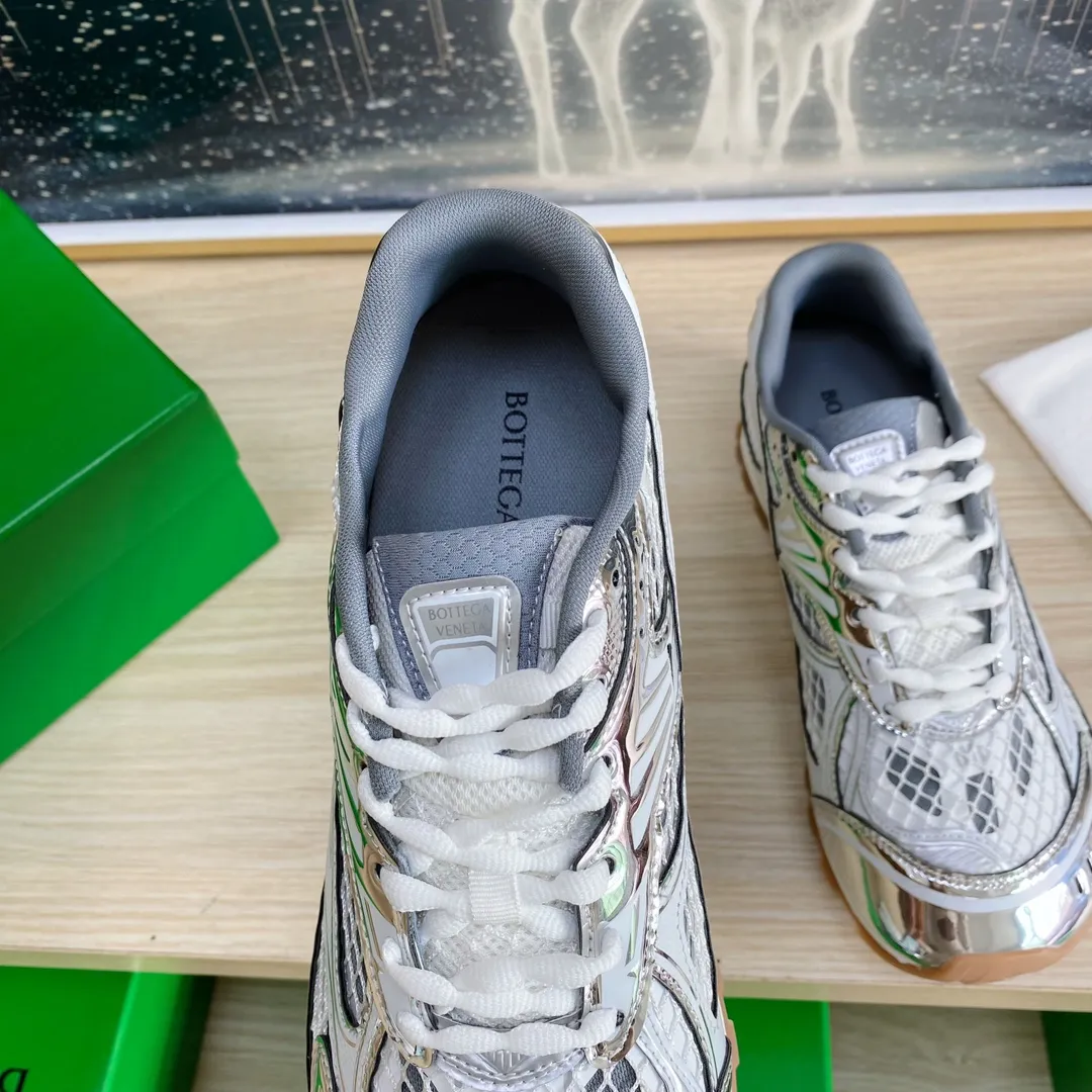 p620🐮🐮High-end version, the original 1:1 couple style new model is on the shelves🔥BV Orbit sneakers Wang Yibo's same style couple's Dad Runner sneakers, made of lightweight technical mesh fabric. Features a geometric patterned rubber outsole. The outsole is made of color-blocked TPU outsole. Size: women’s shoes 35-40, men’s shoes 39-45.